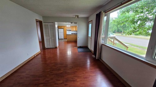 4810 Windsor Avenue, Coronation, AB - Indoor Photo Showing Other Room