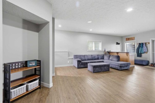 106 Oaklands Crescent, Red Deer, AB - Indoor Photo Showing Living Room