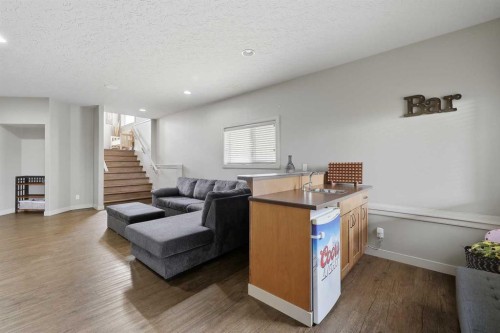 106 Oaklands Crescent, Red Deer, AB - Indoor Photo Showing Living Room