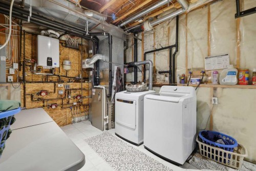 106 Oaklands Crescent, Red Deer, AB - Indoor Photo Showing Laundry Room