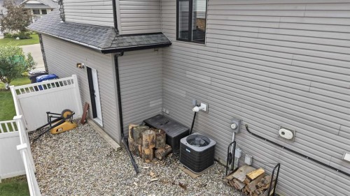 106 Oaklands Crescent, Red Deer, AB - Outdoor With Exterior