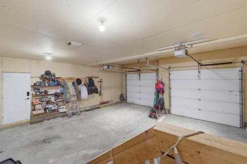 106 Oaklands Crescent, Red Deer, AB - Indoor Photo Showing Garage