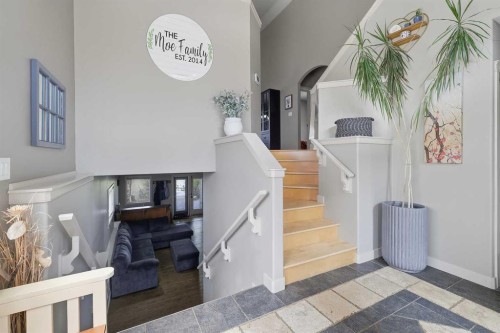 106 Oaklands Crescent, Red Deer, AB - Indoor Photo Showing Other Room