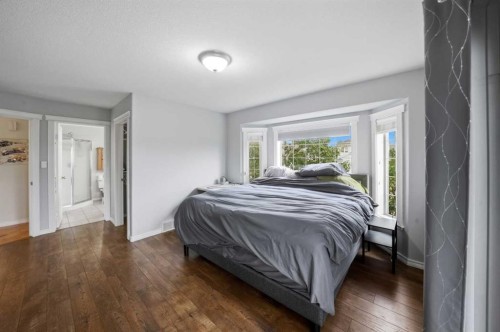 2 Estella Crescent, Lacombe, AB - Indoor Photo Showing Bedroom