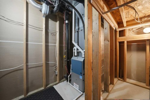 2 Estella Crescent, Lacombe, AB - Indoor Photo Showing Other Room