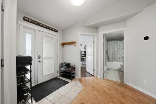2 Estella Crescent, Lacombe, AB - Indoor Photo Showing Other Room