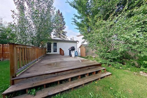 5115 48 Avenue, Sylvan Lake, AB - Outdoor