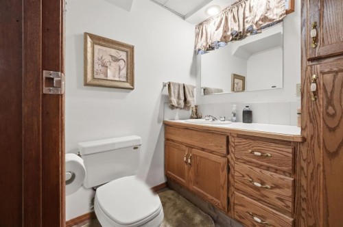 4021 Embury Crescent, Red Deer, AB - Indoor Photo Showing Bathroom