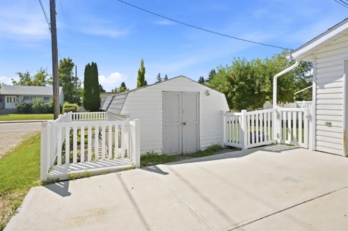 4021 Embury Crescent, Red Deer, AB - Outdoor With Exterior