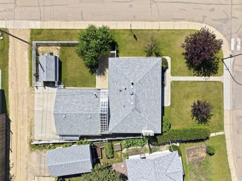 4021 Embury Crescent, Red Deer, AB - Outdoor