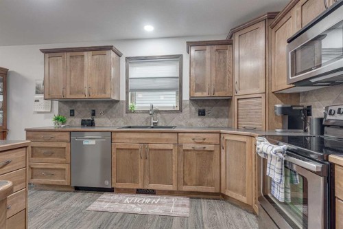 49 Castella Crescent, Red Deer, AB - Indoor Photo Showing Kitchen