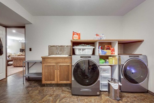 49 Castella Crescent, Red Deer, AB - Indoor Photo Showing Laundry Room