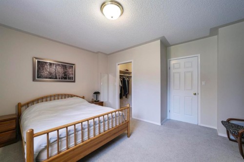 2-5014 56 Street, Camrose, AB - Indoor Photo Showing Bedroom