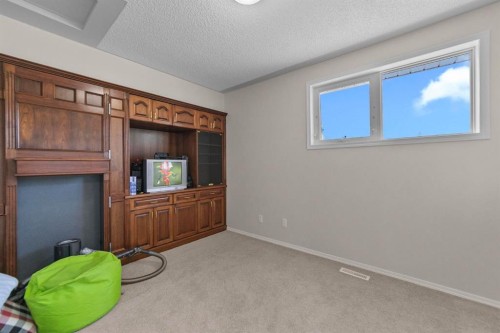 2-5014 56 Street, Camrose, AB - Indoor