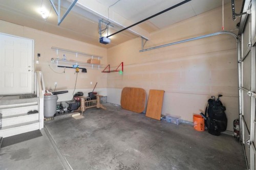 2-5014 56 Street, Camrose, AB - Indoor Photo Showing Garage