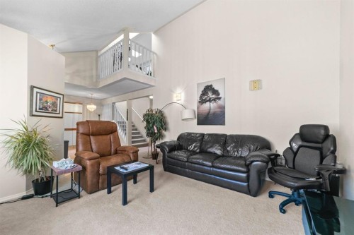 2-5014 56 Street, Camrose, AB - Indoor Photo Showing Living Room