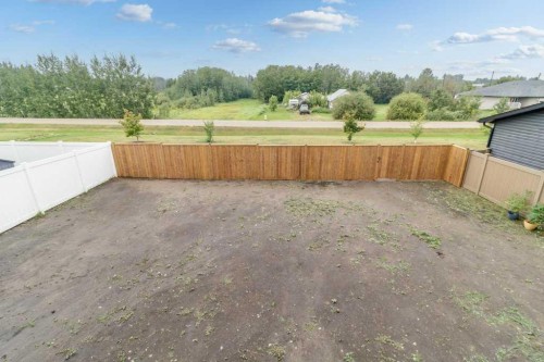 18 Fawn Meadows Drive, Delburne, AB - Outdoor