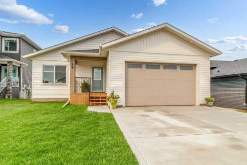 18 Fawn Meadows Drive, Delburne, AB - Outdoor With Facade