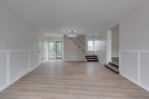 3 Armstrong Close, Red Deer, AB - Indoor Photo Showing Other Room