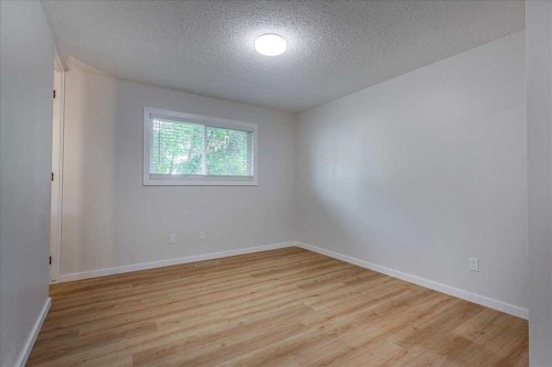 3 Armstrong Close, Red Deer, AB - Indoor Photo Showing Other Room