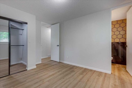 3 Armstrong Close, Red Deer, AB - Indoor Photo Showing Other Room