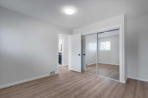 3 Armstrong Close, Red Deer, AB - Indoor Photo Showing Other Room