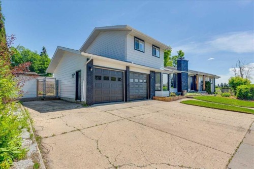 3 Armstrong Close, Red Deer, AB - Outdoor