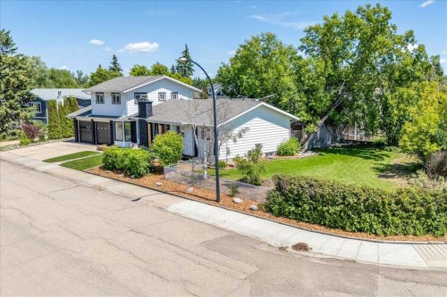 3 Armstrong Close, Red Deer, AB - Outdoor