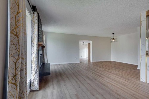 3 Armstrong Close, Red Deer, AB - Indoor Photo Showing Other Room