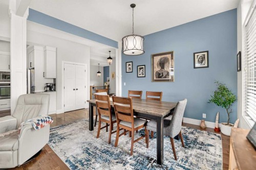 77 Grove Close, Red Deer, AB - Indoor Photo Showing Dining Room