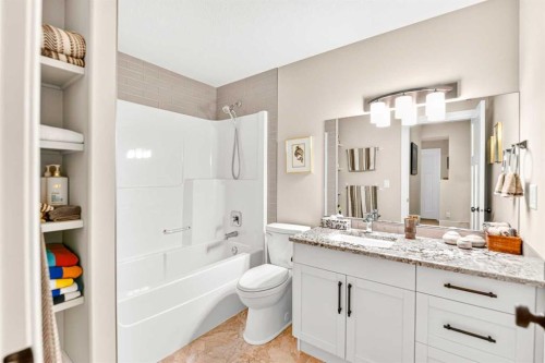 77 Grove Close, Red Deer, AB - Indoor Photo Showing Bathroom