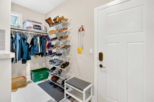 77 Grove Close, Red Deer, AB - Indoor