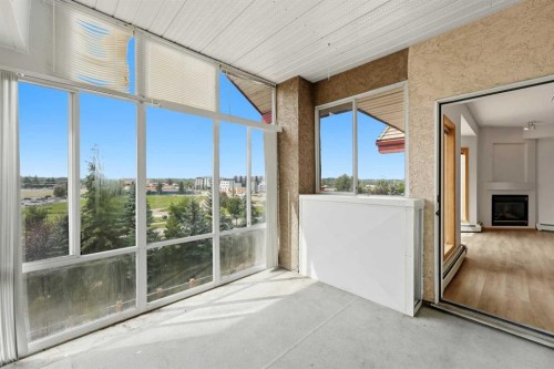 422-4512 52 Avenue, Red Deer, AB -  With Exterior