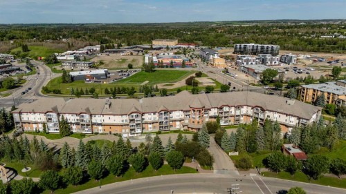 422-4512 52 Avenue, Red Deer, AB - Outdoor With View