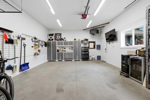 2 Denmark Crescent, Red Deer, AB - Indoor Photo Showing Other Room