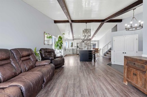 2 Denmark Crescent, Red Deer, AB - Indoor Photo Showing Living Room