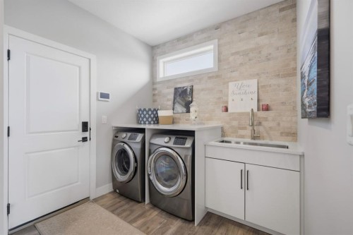 5918 Panorama Drive, Blackfalds, AB - Indoor Photo Showing Laundry Room