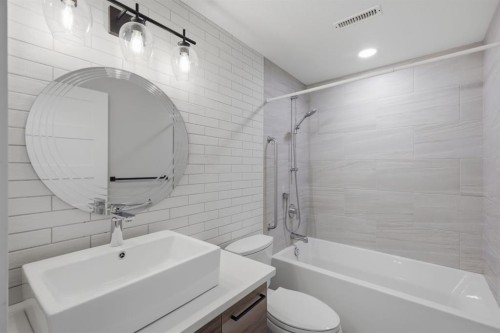5918 Panorama Drive, Blackfalds, AB - Indoor Photo Showing Bathroom