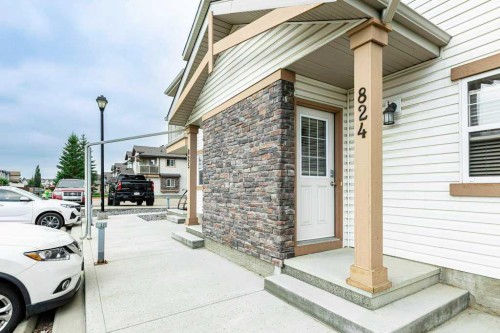 824-31 Jamieson Avenue, Red Deer, AB - Outdoor