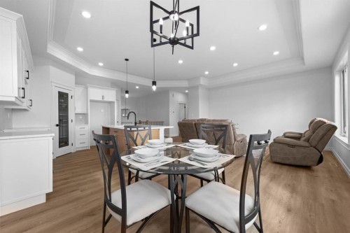 5737 55 Avenue, Camrose, AB - Indoor Photo Showing Dining Room