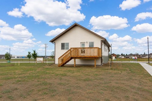 5 Beacon Hill Drive, Sylvan Lake, AB - Outdoor With Deck Patio Veranda