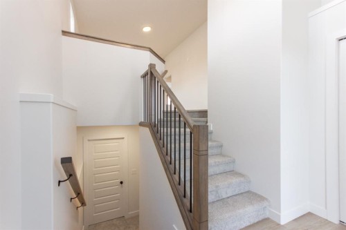 5 Beacon Hill Drive, Sylvan Lake, AB - Indoor Photo Showing Other Room