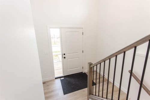 5 Beacon Hill Drive, Sylvan Lake, AB - Indoor Photo Showing Other Room