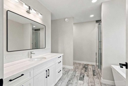 38 Lindman Avenue, Red Deer, AB 