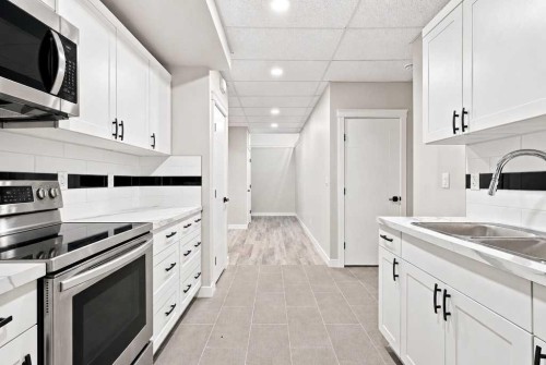 38 Lindman Avenue, Red Deer, AB 