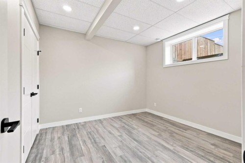 38 Lindman Avenue, Red Deer, AB 