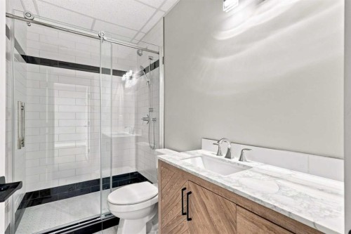 38 Lindman Avenue, Red Deer, AB 