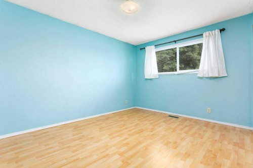 6739 59Th Avenue, Red Deer, AB - Indoor Photo Showing Other Room
