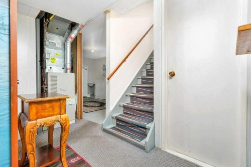 6739 59Th Avenue, Red Deer, AB - Indoor Photo Showing Other Room