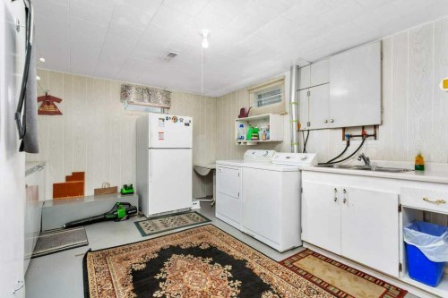 6739 59Th Avenue, Red Deer, AB - Indoor Photo Showing Laundry Room